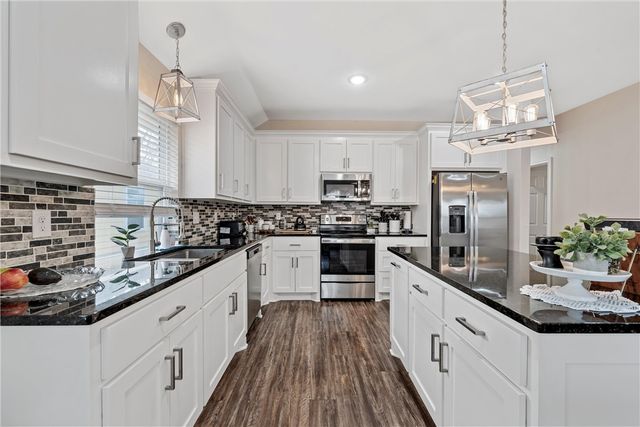 503 Washington Street, Mcgregor, TX 76657