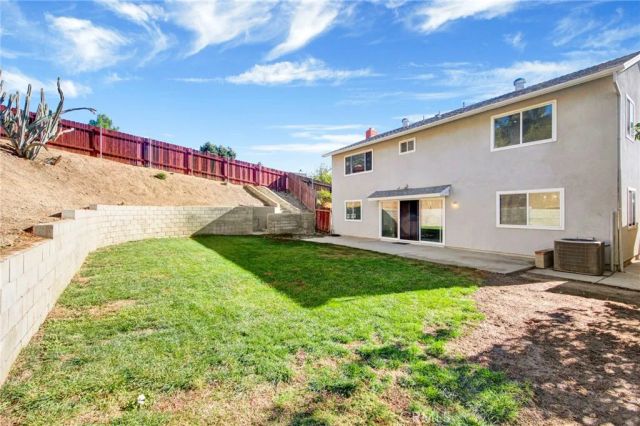 13343 Aldergrove, Sylmar, CA 91342