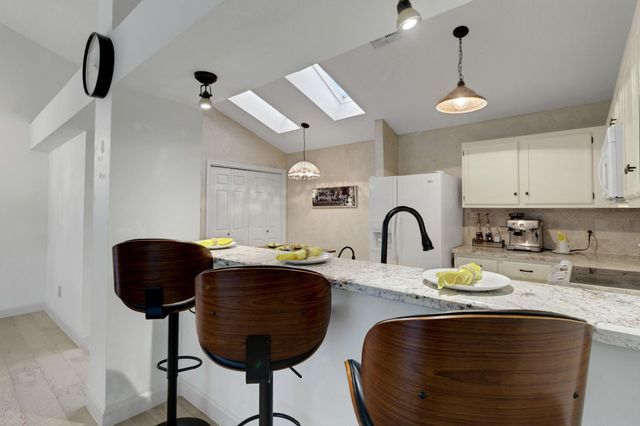 3346 Beech Point Drive, Houston, TX 77345