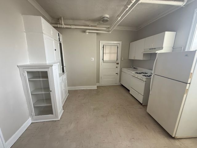 3258 Maple Avenue BG, Berwyn, IL 60402