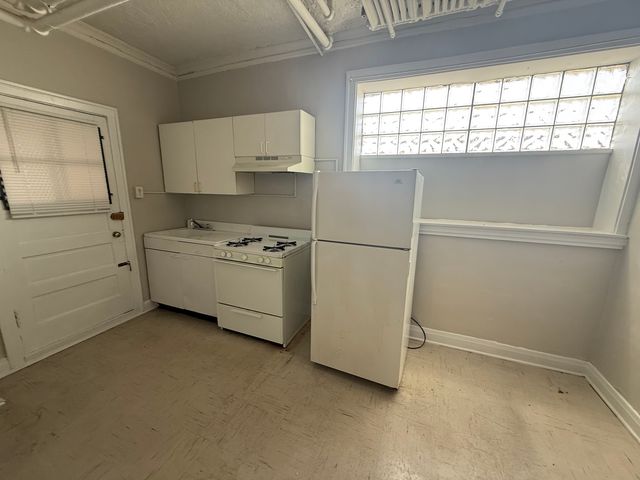 3258 Maple Avenue BG, Berwyn, IL 60402