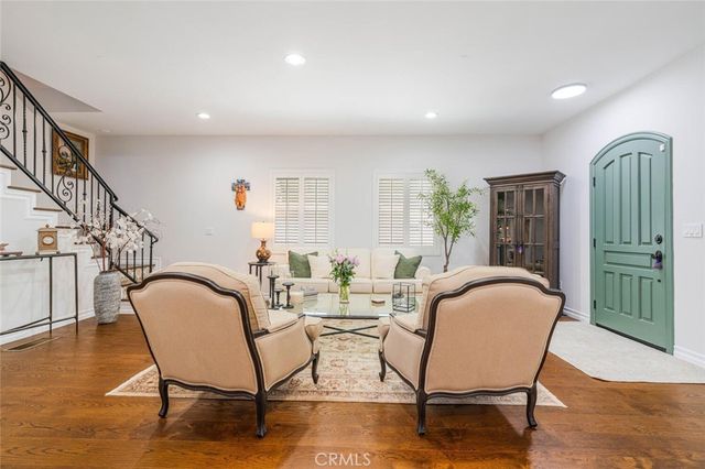 4022 Willowcrest Avenue, Studio City, CA 91604