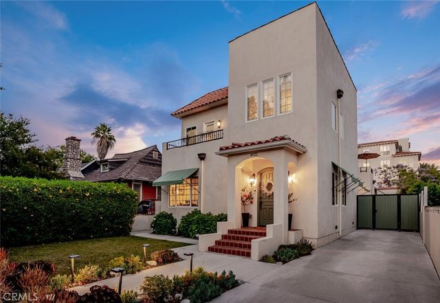 4022 Willowcrest Avenue, Studio City, CA 91604