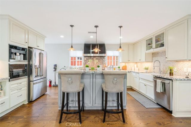 4022 Willowcrest Avenue, Studio City, CA 91604