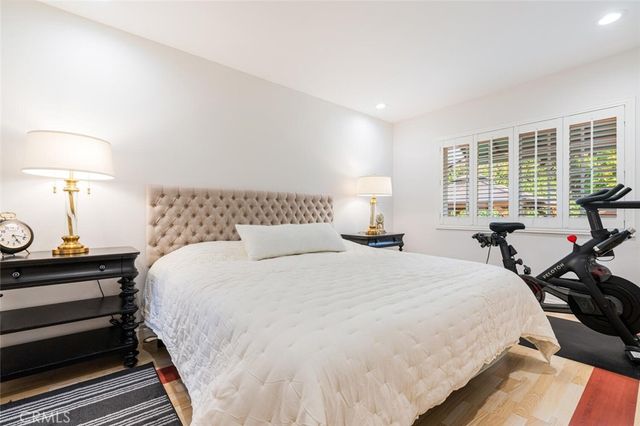 4022 Willowcrest Avenue, Studio City, CA 91604