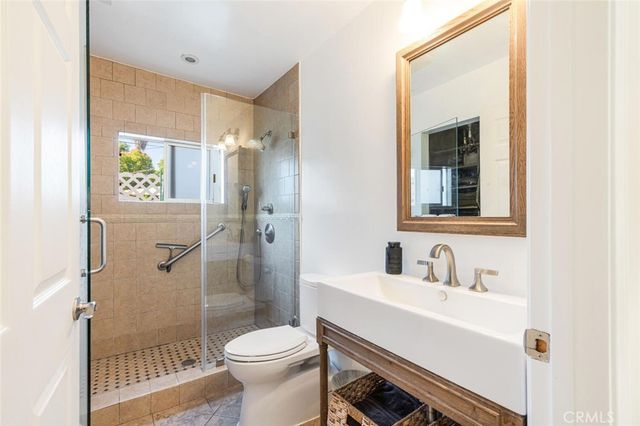 4022 Willowcrest Avenue, Studio City, CA 91604