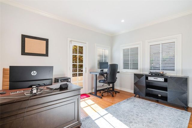 4022 Willowcrest Avenue, Studio City, CA 91604