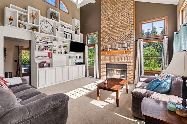 13575 Shaner Avenue, Cedar Springs, MI 49319