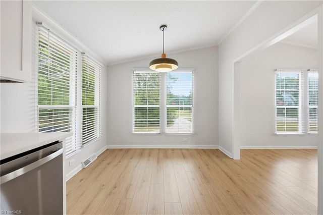 4390 Glenford Drive, Winston-salem, NC 27107