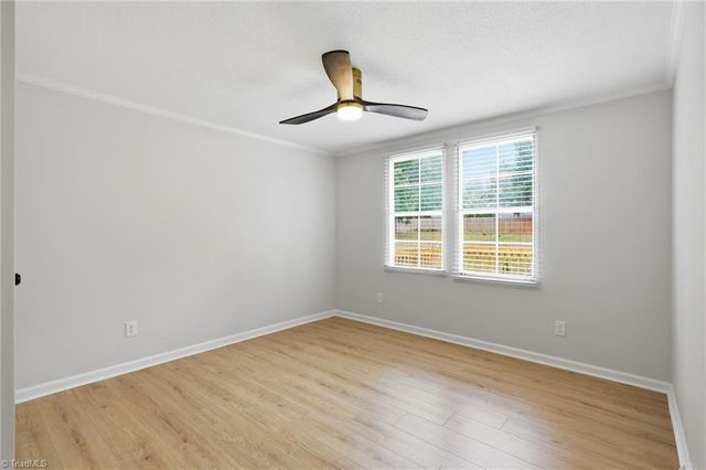 4390 Glenford Drive, Winston-salem, NC 27107