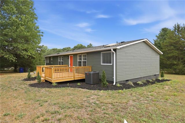 4390 Glenford Drive, Winston-salem, NC 27107