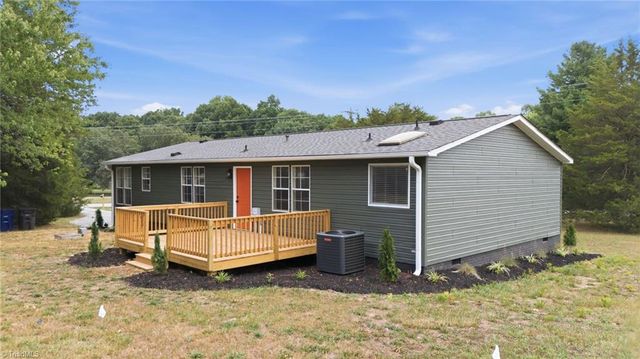 4390 Glenford Drive, Winston-salem, NC 27107
