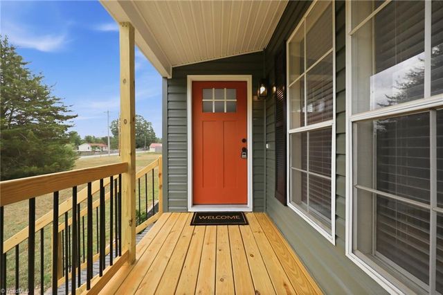 4390 Glenford Drive, Winston-salem, NC 27107