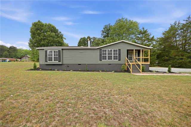 4390 Glenford Drive, Winston-salem, NC 27107