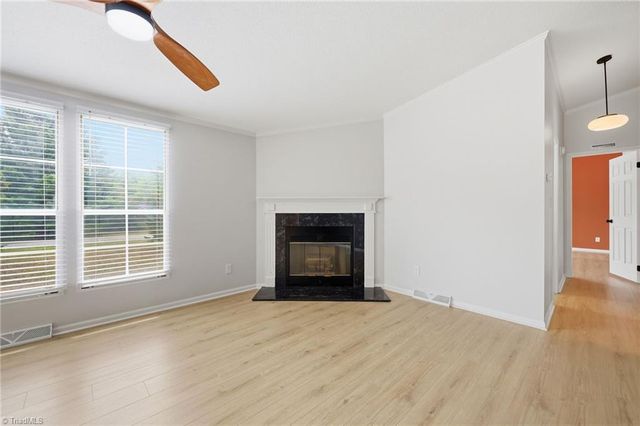 4390 Glenford Drive, Winston-salem, NC 27107