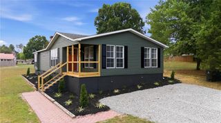 4390 Glenford Drive, Winston-salem, NC 27107