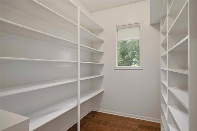 20308 W 79 Terrace, Shawnee, KS 66218
