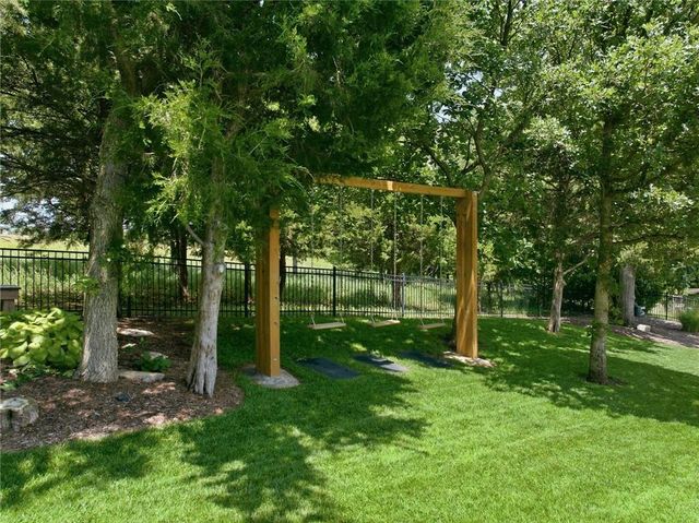 20308 W 79 Terrace, Shawnee, KS 66218