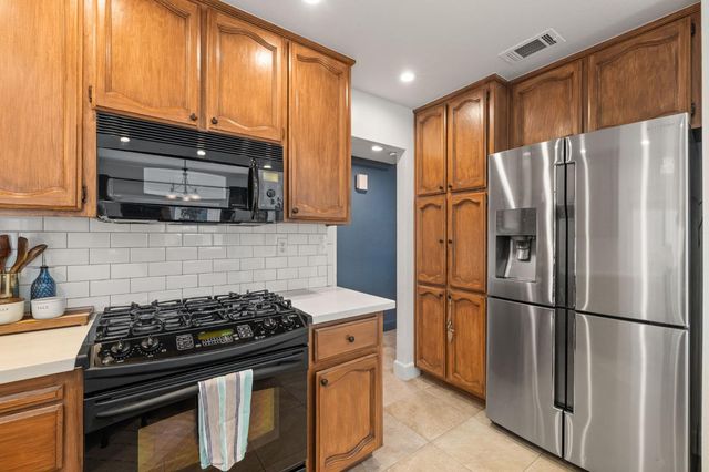 1212 Fuhrman Way, Roseville, CA 95747