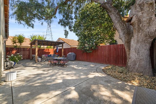 1212 Fuhrman Way, Roseville, CA 95747