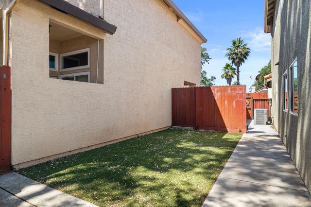 1212 Fuhrman Way, Roseville, CA 95747