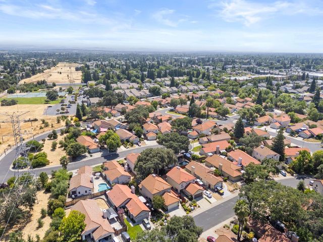 1212 Fuhrman Way, Roseville, CA 95747