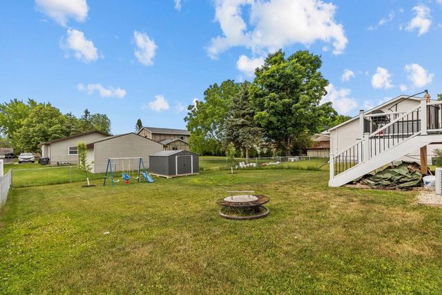 524 NORTHRIDGE DRIVE, New London, WI 54961