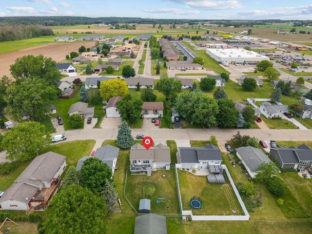 524 NORTHRIDGE DRIVE, New London, WI 54961