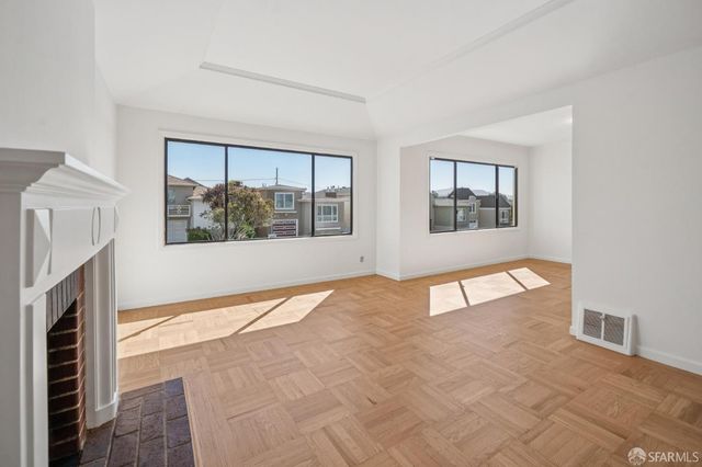 127 Springfield Drive, San Francisco, CA 94132