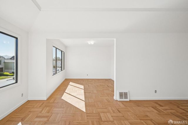 127 Springfield Drive, San Francisco, CA 94132