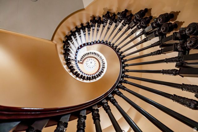 17 WHITE PINE CANYON RD, Park City, UT 84060