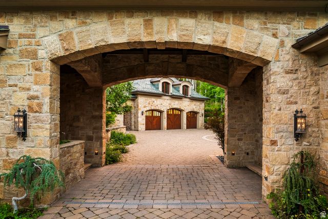 17 WHITE PINE CANYON RD, Park City, UT 84060