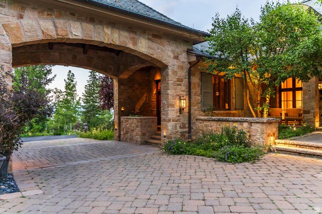 17 WHITE PINE CANYON RD, Park City, UT 84060