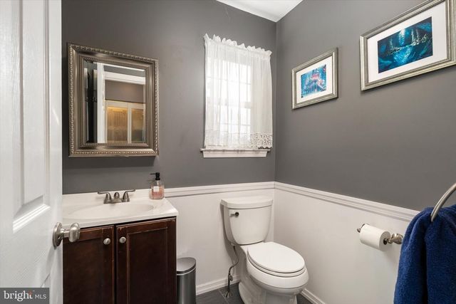 16 JERRYS DR, Burlington, NJ 08016