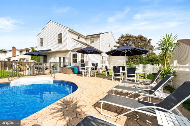16 JERRYS DR, Burlington, NJ 08016