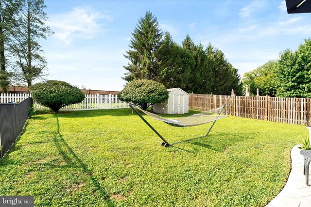16 JERRYS DR, Burlington, NJ 08016