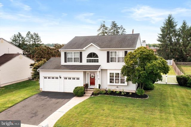 16 JERRYS DR, Burlington, NJ 08016
