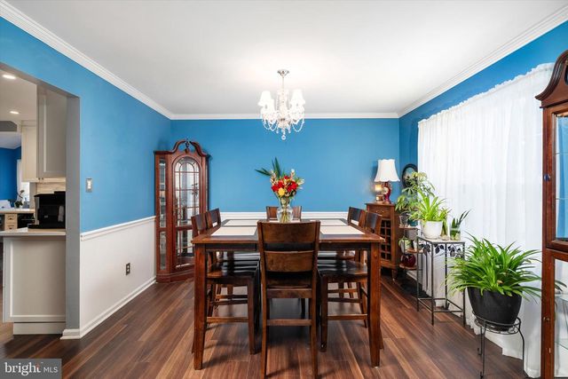 16 JERRYS DR, Burlington, NJ 08016