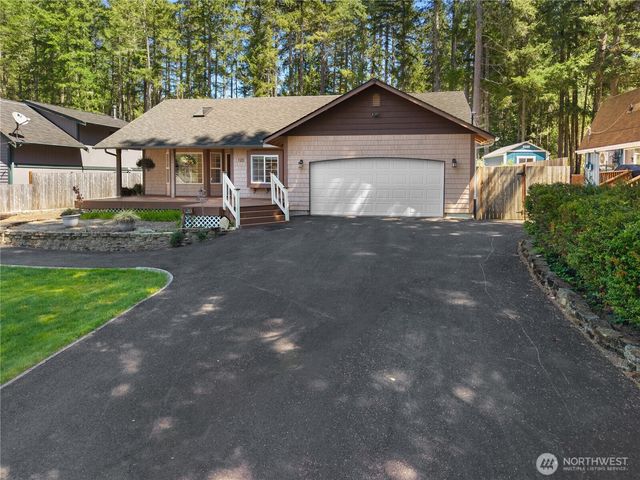 120 E Ballantrae Drive, Shelton, WA 98584