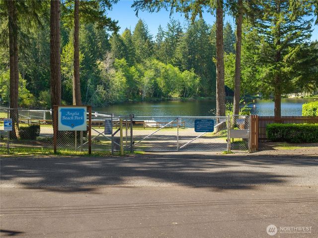 120 E Ballantrae Drive, Shelton, WA 98584