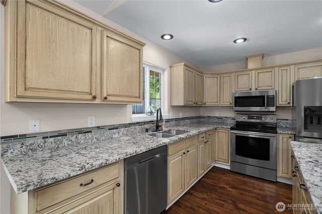 120 E Ballantrae Drive, Shelton, WA 98584