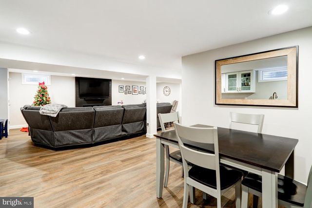 1562 VISTA RD, Lancaster, PA 17601