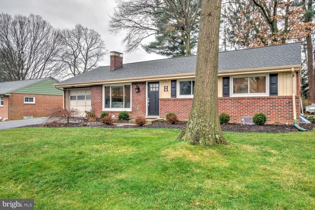 1562 VISTA RD, Lancaster, PA 17601