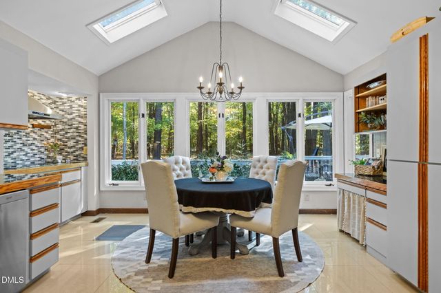 10709 E Bridgford Drive, Cary, NC 27518