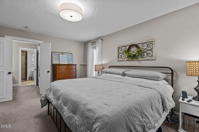 10709 E Bridgford Drive, Cary, NC 27518