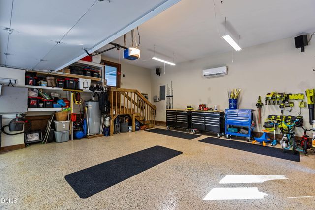 10709 E Bridgford Drive, Cary, NC 27518