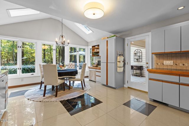 10709 E Bridgford Drive, Cary, NC 27518