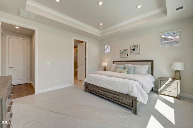 93 Shady Creek Way, Fuquay Varina, NC 27526