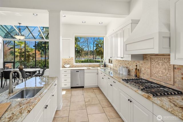 15805 SE 16th Street, Bellevue, WA 98008