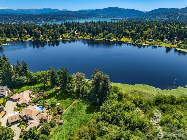 15805 SE 16th Street, Bellevue, WA 98008